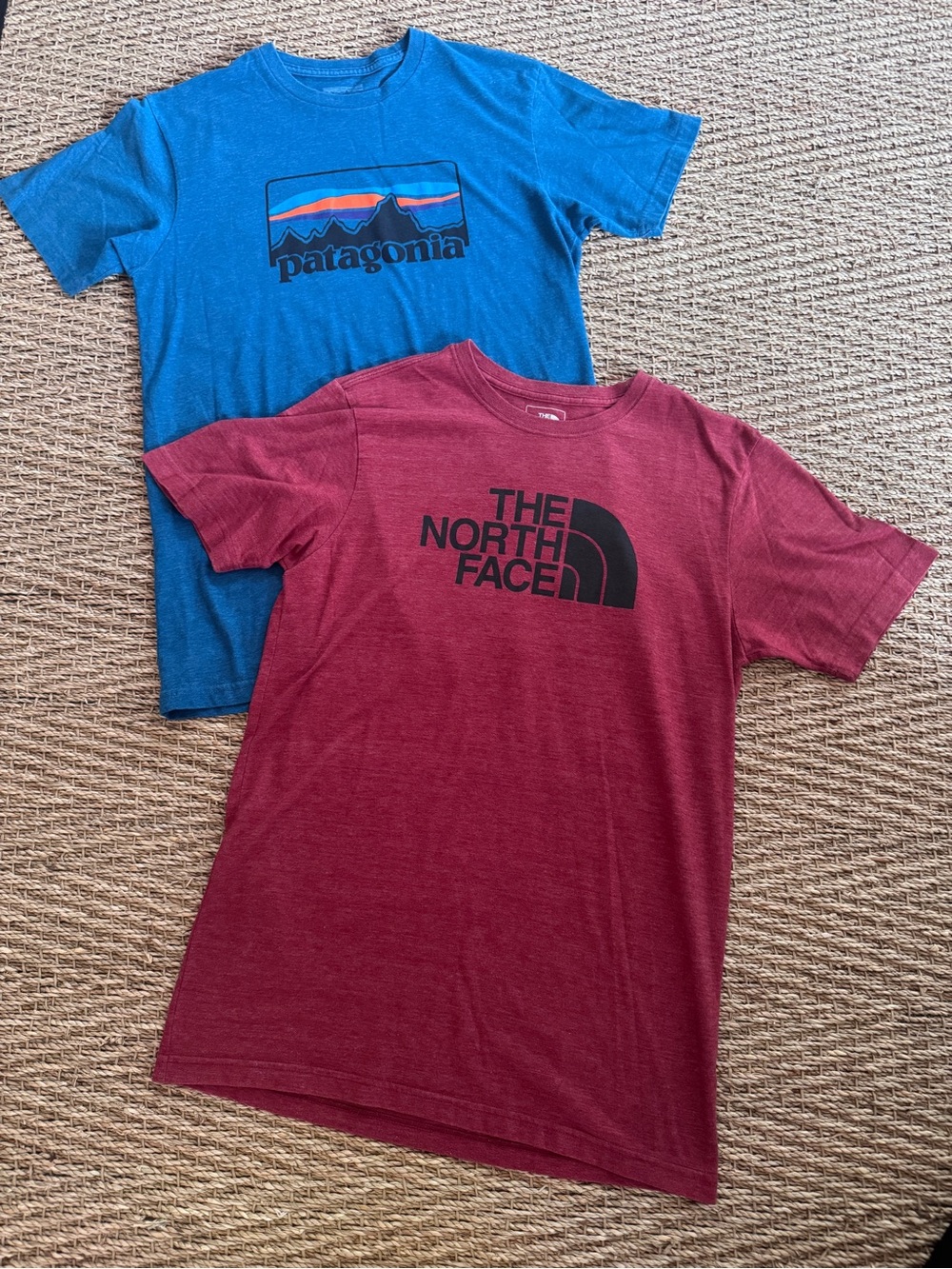 Patagonia Shirt Mens Medium and North Face Short Sleeve Hiking Casual Outdoors *